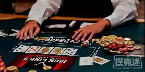 德州扑克技巧-在对子翻牌面用同花听牌加注的优劣