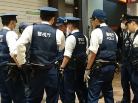 蜗牛扑克：日本某黑帮非法扑克室被警方捣毁