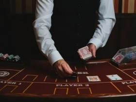 【EV扑克】新手打锦标赛必看的4个重要技巧