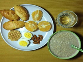 蜗牛扑克:如何有效减肥?控制晚餐是关键