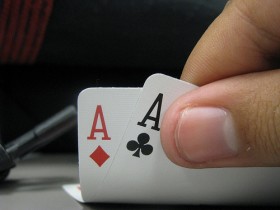 【蜗牛扑克】“幸运牌”AA到底怎么玩