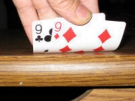 【蜗牛扑克】德州扑克如何游戏中等口袋对子-下：翻后