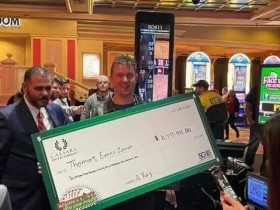 【EV扑克】天选之子 Thomas用超级同花顺获得640 万美元！