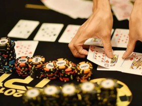 【EV扑克】牌局分析:KQ翻牌击中顶对,转牌圈该怎么打?