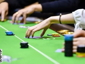 【EV扑克】玩法：从“弃牌”看出牌桌上最真实的破绽