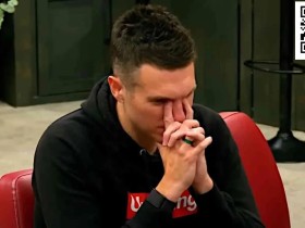 【EV扑克】对手河牌全压后提前亮出一张底牌,Doug Polk敢跟吗?