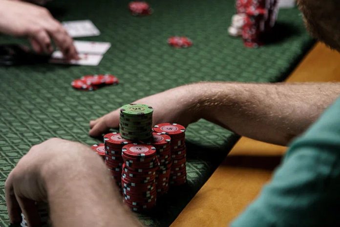 德州扑克 【蜗牛扑克】帮助线上微额注玩家盈利的五个小贴士