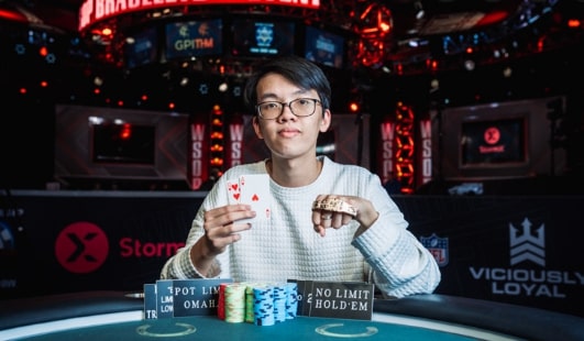 【EV扑克】从洗碗工到成为世界冠军，因为他遇到了它！WSOP金手链线上争霸赛9日正式展开