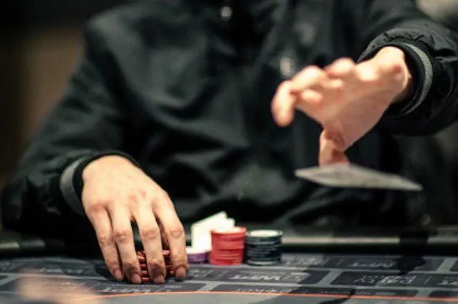 【EV扑克】策略：这三种起手牌，建议你直接放弃......
