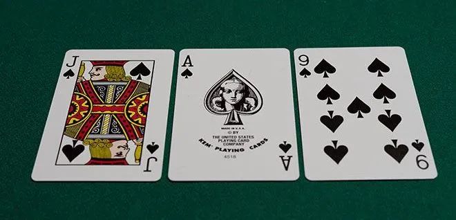 【EV扑克】策略：单色翻牌面应该这样游戏