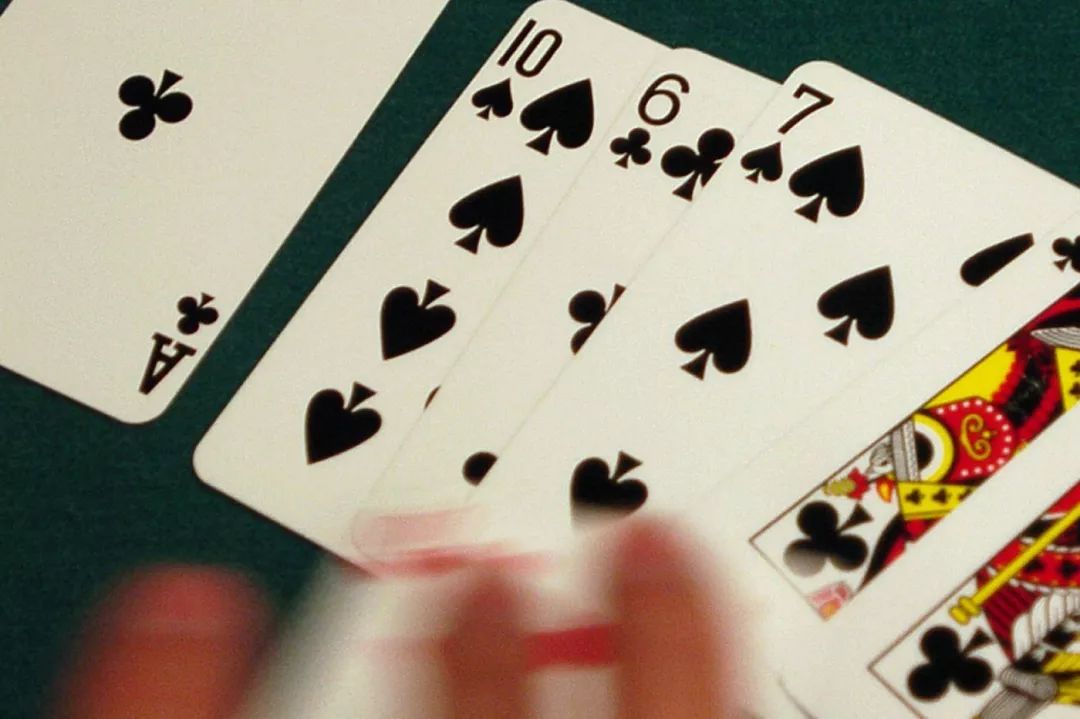 【EV撲克】教学：一手牌教你通过观察价值下注模式，来识破对手的诈唬