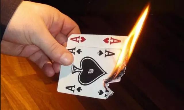 【EV扑克】教学：你打牌顶多只能“不亏不赢”？试试这七个策略