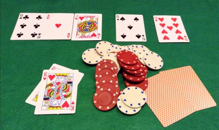 【EV扑克】策略教学：简单实用的紧凶起手牌打法，轻松应对90%的翻牌面