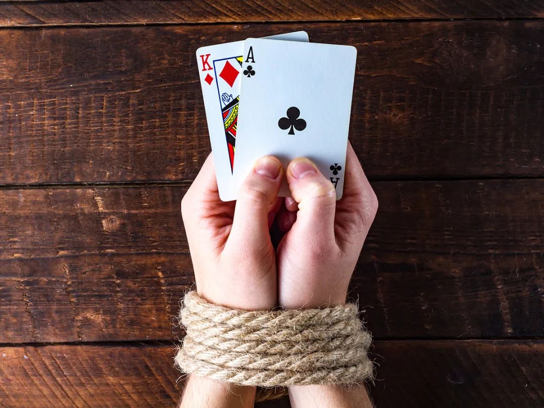 【EV扑克】教学：手拿AK杂色的贪婪与恐惧，这手牌到底该怎么玩
