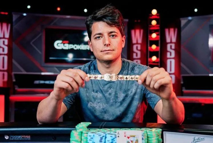 【EV撲克】2023 WSOP正式开始！丁彪目标金手链，国人Tony晋级豪客赛Day2！