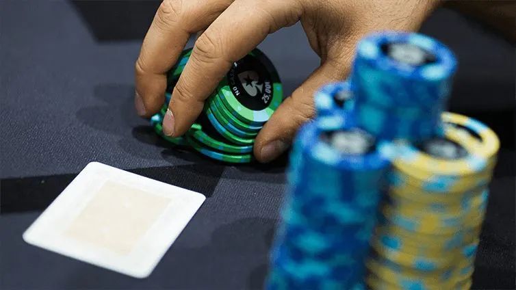 【EV扑克】话题：为什么说扑克是一种技巧性游戏而非赌博？