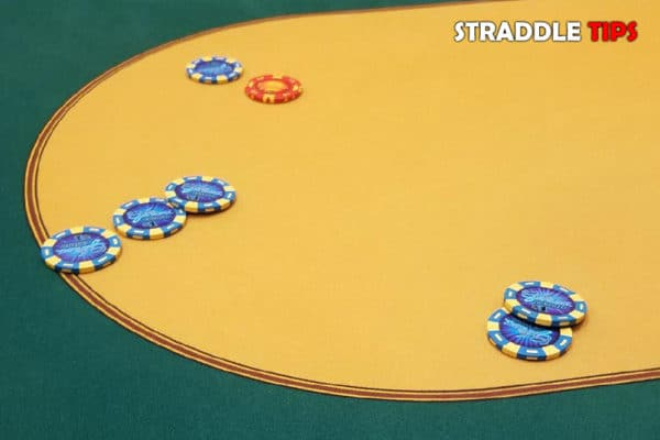 【EV扑克】教学：玩有straddle的常规桌，像76s和33这种牌是很掉价的