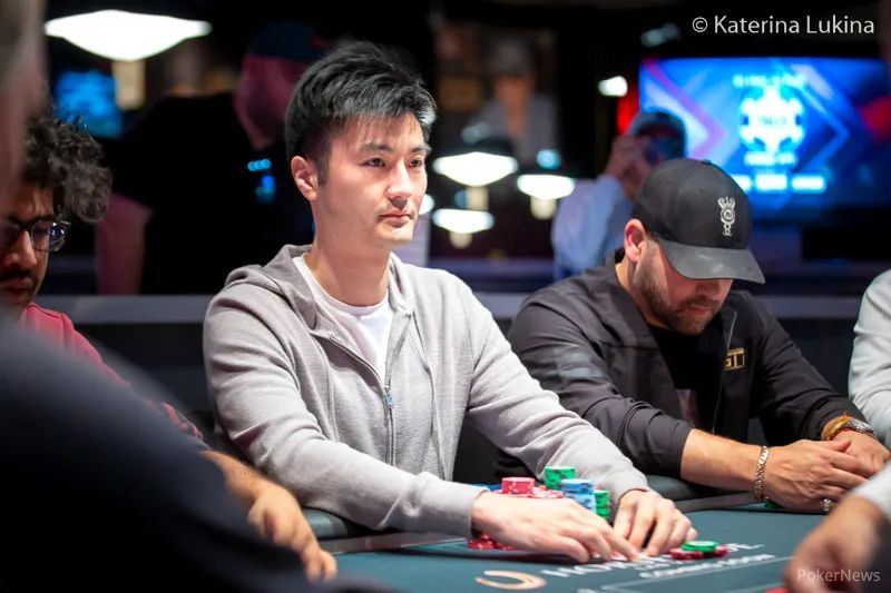 【EV 扑克】2023 WSOP | 香港选手 Ka Kwan Lau 以领先者身份进入奥马哈豪客赛五人决胜桌