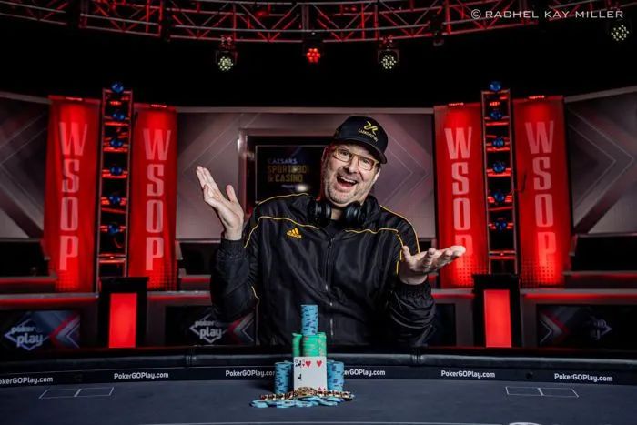 【EV 扑克】Phil Hellmuth 赢得个人第 17 条金手链！这个男人，你不服不行