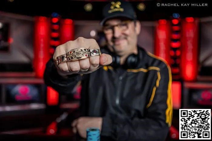 【EV 扑克】Phil Hellmuth 赢得个人第 17 条金手链！这个男人，你不服不行