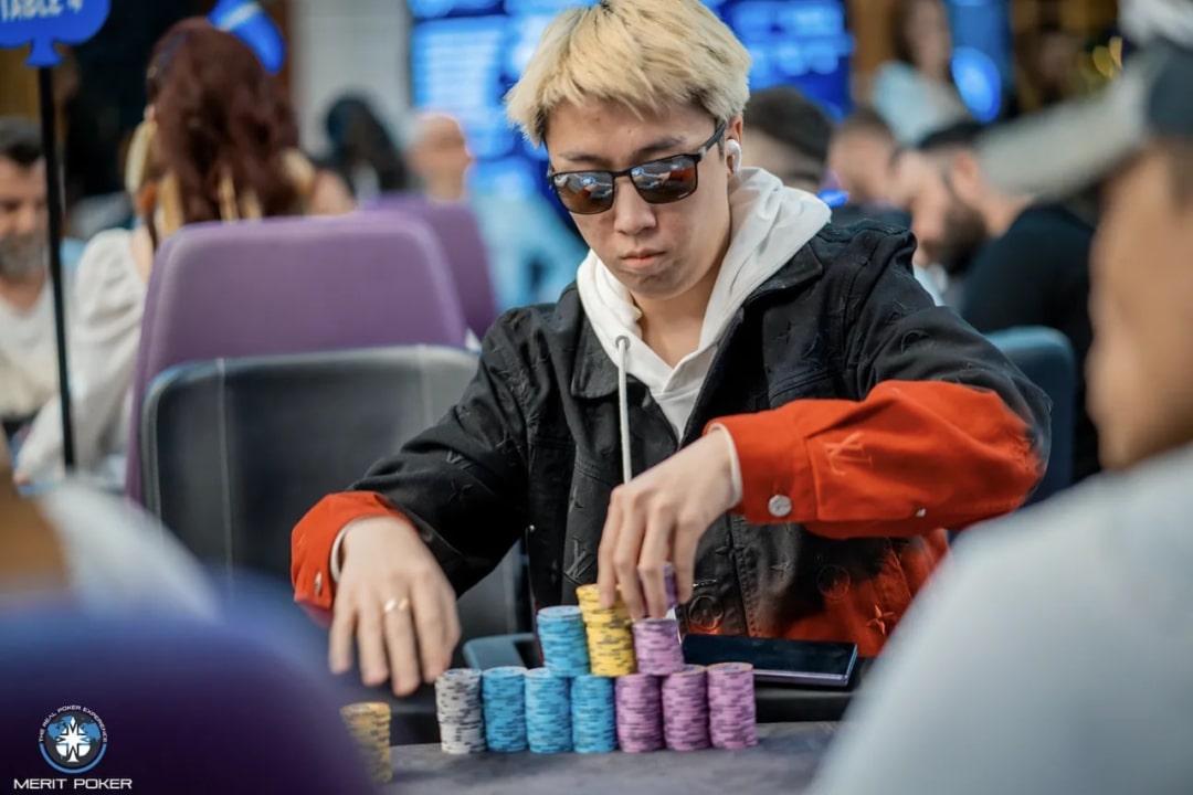 Merit Poker塞浦路斯 | 国人牌手陆续抵达征战，杨鹏开门红登顶热身赛DAY1-A组CL