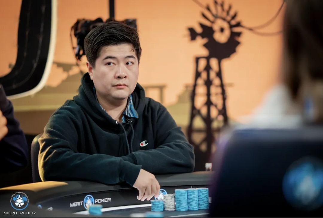 【EV扑克】Merit Poker塞浦路斯 | 徐强AA撞JQ击中顺子成热身赛泡沫，魏国梁、顾悦凡成功晋级Final Day