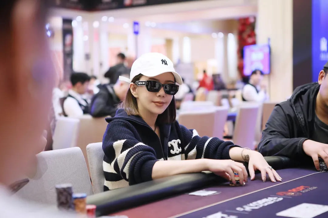 【EV扑克】济州扑克嘉年华｜WPT主赛第一轮总参赛人数定格667人228人晋级 REN JUNJIE 52.9W兼顾C组和总记分榜首