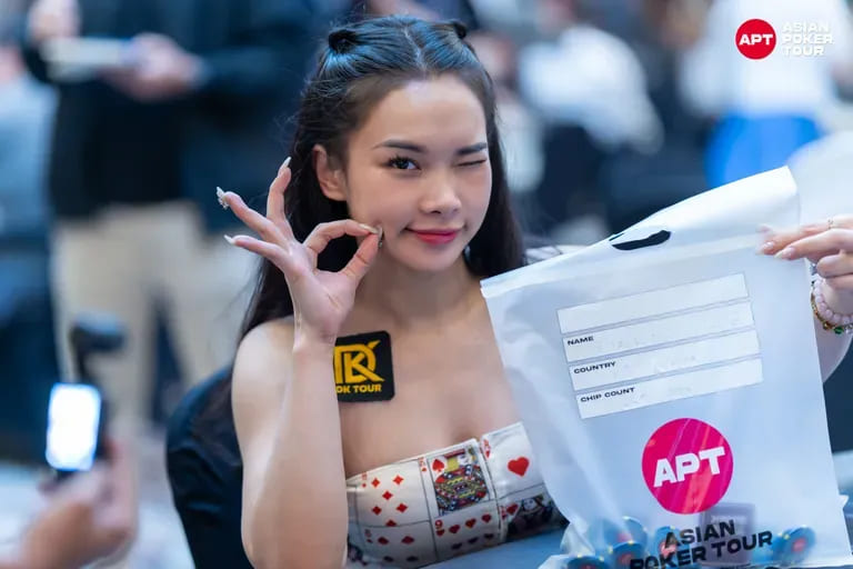 【EV扑克】APT马尼拉｜菲律宾赛史最大主赛进入白热化阶段，中国香港选手Jie Zhang强势登顶决战48强！