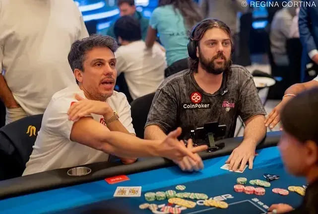 【EV扑克】选手亮牌时因一句话被判弃牌,错失制胜同花怒砸50,000美元现金