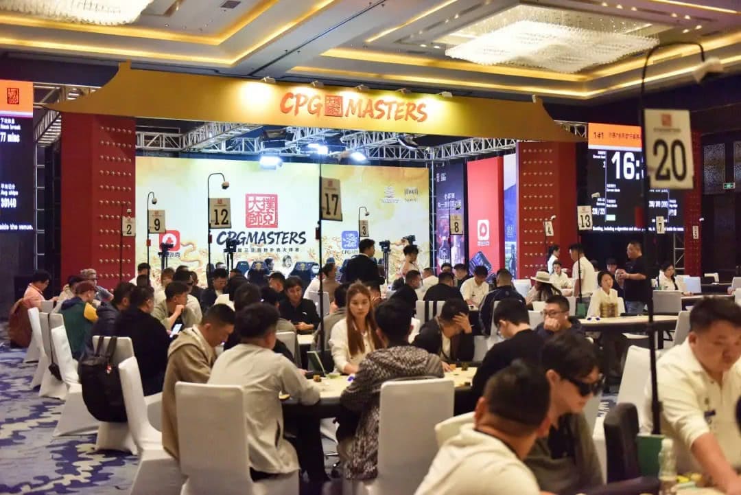 【EV扑克】CPG三亚大师赛｜巅峰对决，正式启幕！开幕赛第一轮469人参赛，廖华波引领159人晋级，主赛即将开打！