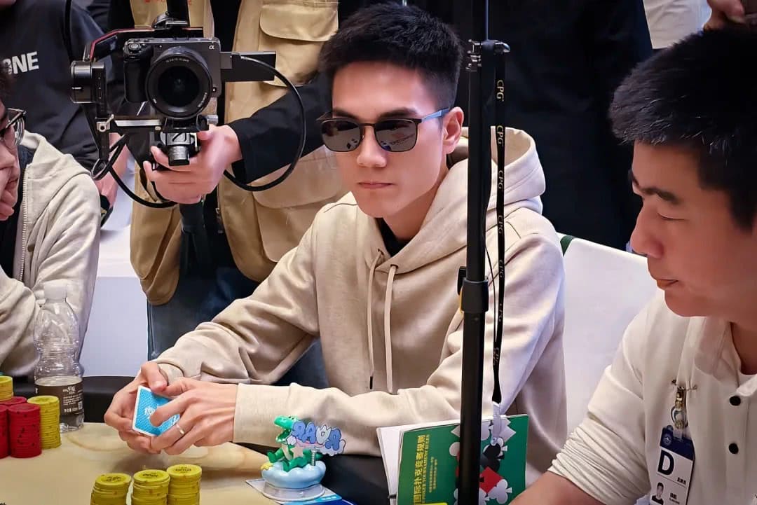 【EV扑克】CPG三亚大师赛｜泡沫破裂！胡成旭、陈圣与主赛136人奖励圈擦肩而过，张志191.1万记分牌领衔92人晋级下一轮