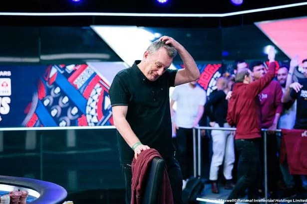 【EV扑克】靠比赛拿下第一笔百万奖金,这条路他走了25年