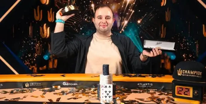 【EV扑克】硬核数据盘点2025扑克市场：是谁在常规桌创下了每小时170万美元的惊人赢率？