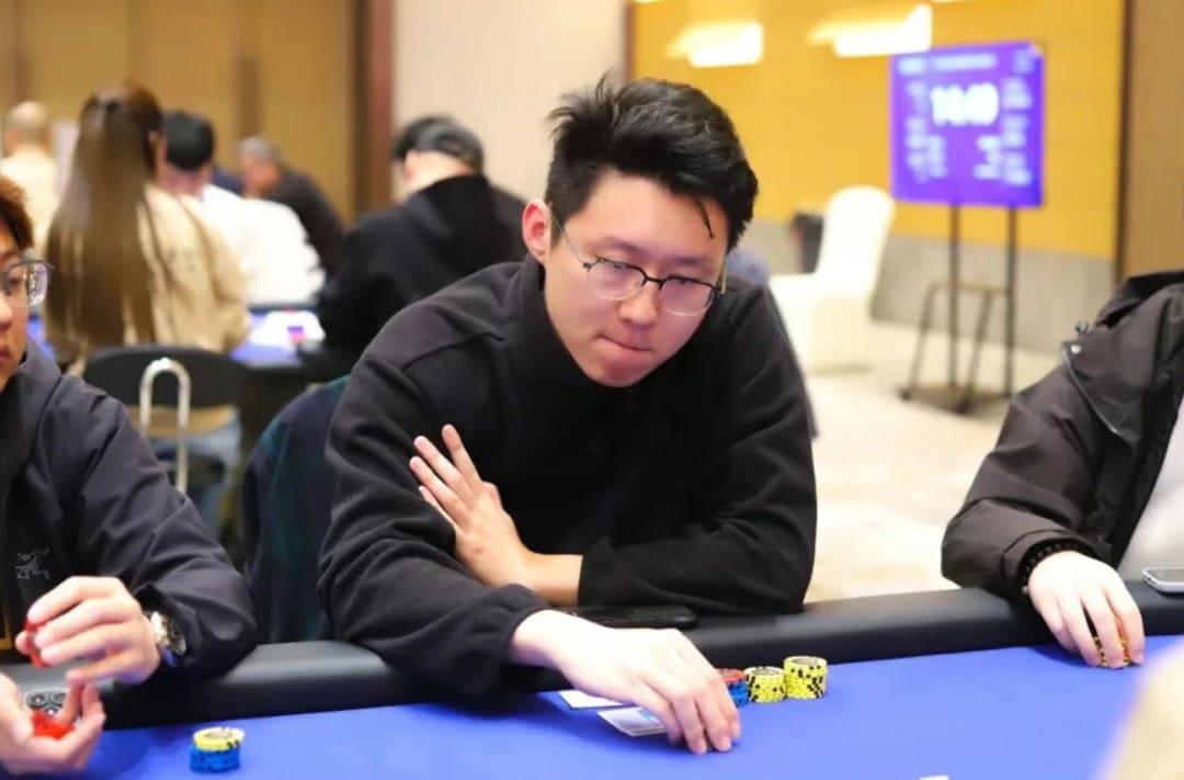 【EV扑克】第四届阳羡杯 | 主赛14强诞生！孙威领跑，任文婕首次征战阳羡杯登顶女神赛冠军！