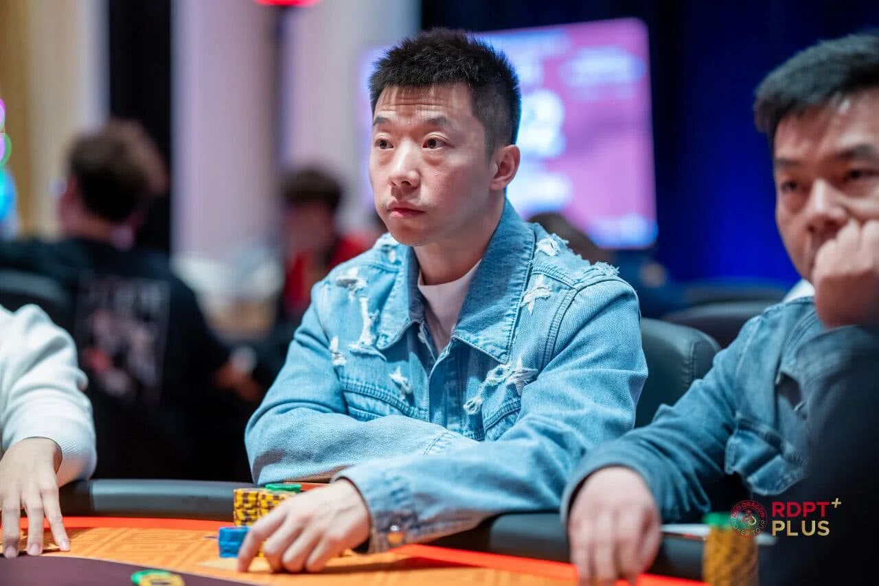 【EV扑克】2026红龙杯PLUS|国人冠军秀!青龙杯PLUS 746人次参赛,俞翔宇成系列赛首位双冠王