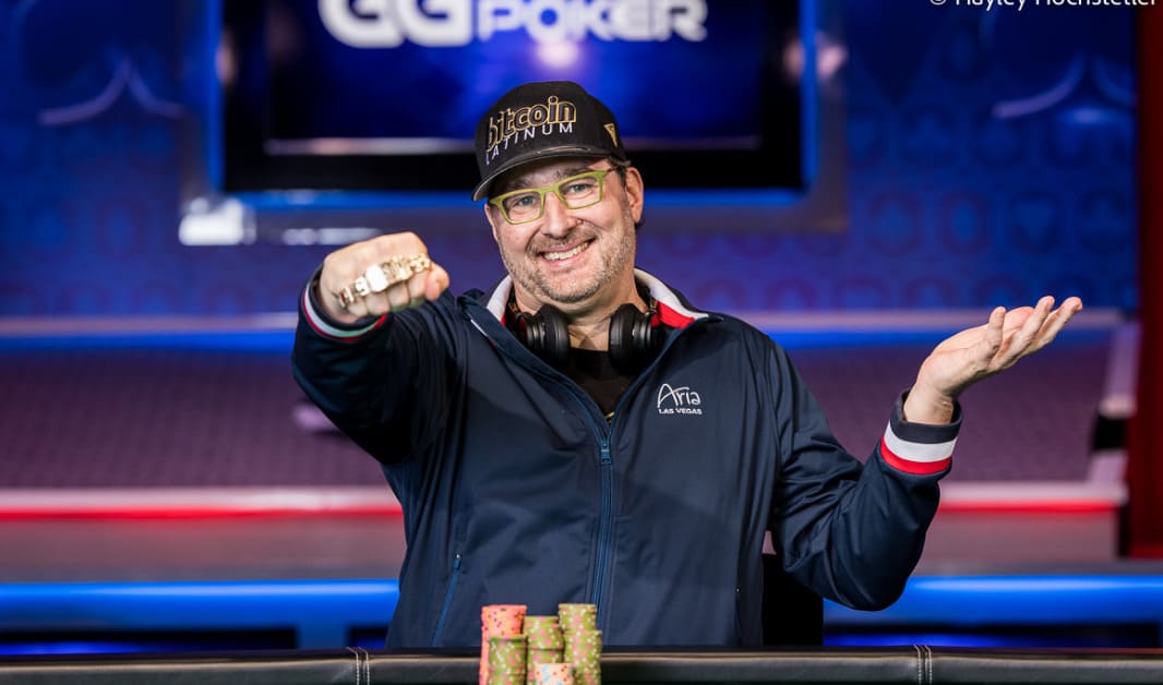 【EV扑克】意想不到的回答！一条WSOP金手链值多少钱？